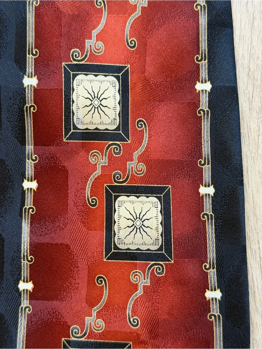 Classic Red Geometric Pattern Men's Tie Vintage